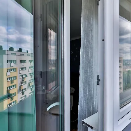 Polbooking - Warszawska 1 Сосновец