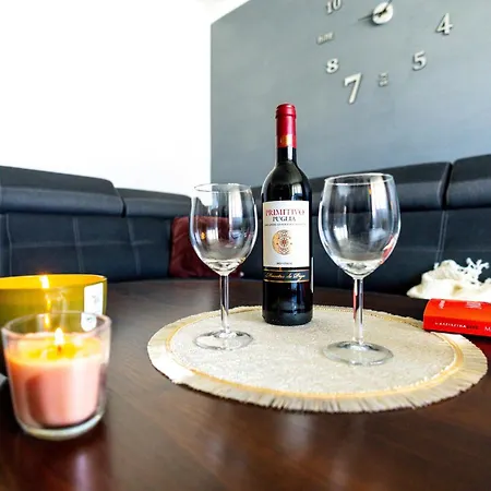 Polbooking - Warszawska 1