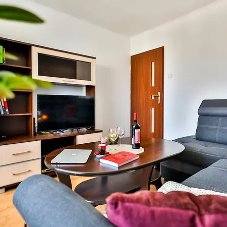 Polbooking - Warszawska 1 Апартаменты *