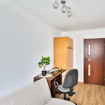 Polbooking - Warszawska 1