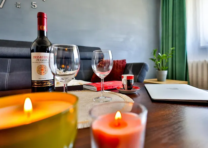 Polbooking - Warszawska 1 *