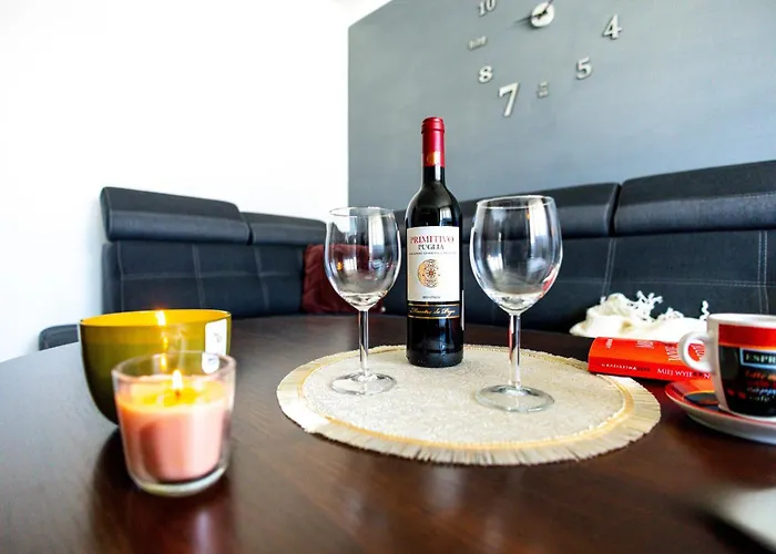 Polbooking - Warszawska 1