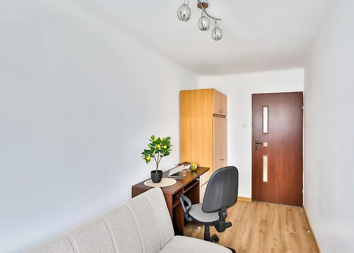 Polbooking - Warszawska 1